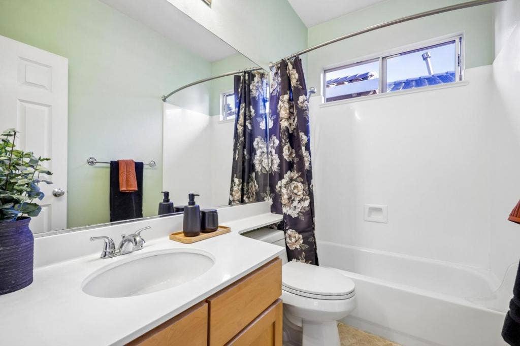 44 S 16th Street, San Jose, CA 95112 44 S 16th Street, San Jose, CA 95112