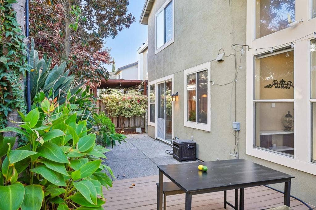 44 S 16th Street, San Jose, CA 95112 44 S 16th Street, San Jose, CA 95112