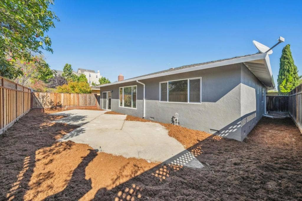 700 Gull Avenue, Foster City, CA 94404 700 Gull Avenue, Foster City, CA 94404