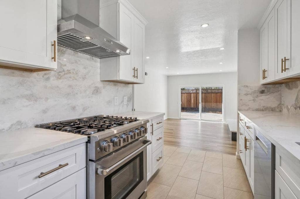 700 Gull Avenue, Foster City, CA 94404 700 Gull Avenue, Foster City, CA 94404