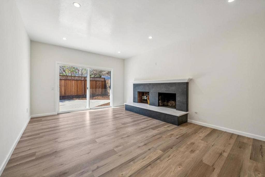 700 Gull Avenue, Foster City, CA 94404 700 Gull Avenue, Foster City, CA 94404