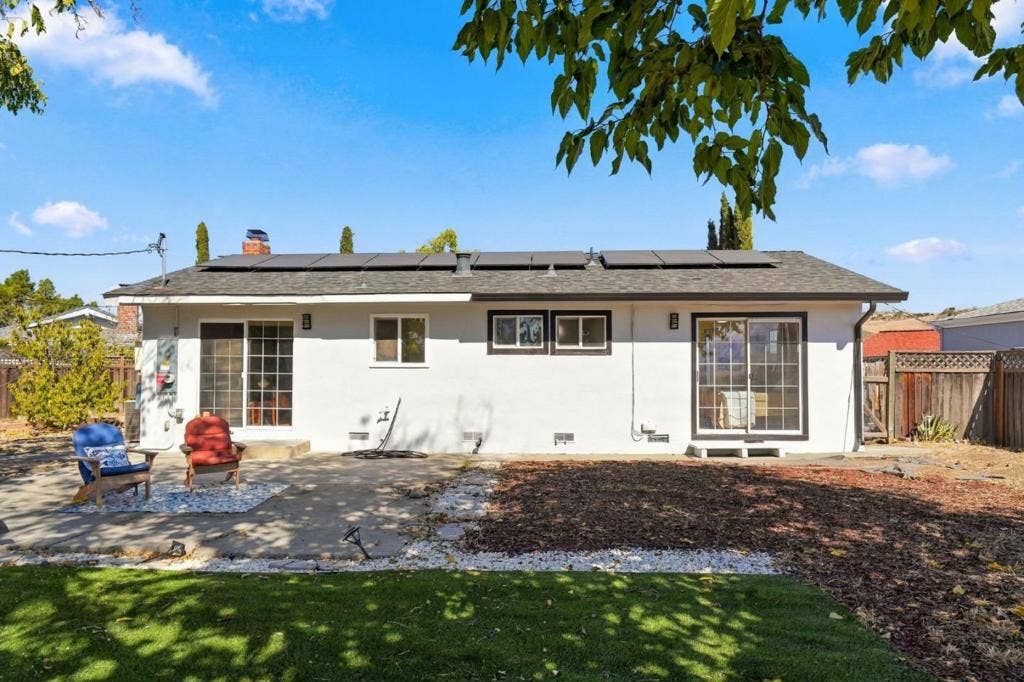 690 Bold Court, San Jose, CA 95111 690 Bold Court, San Jose, CA 95111