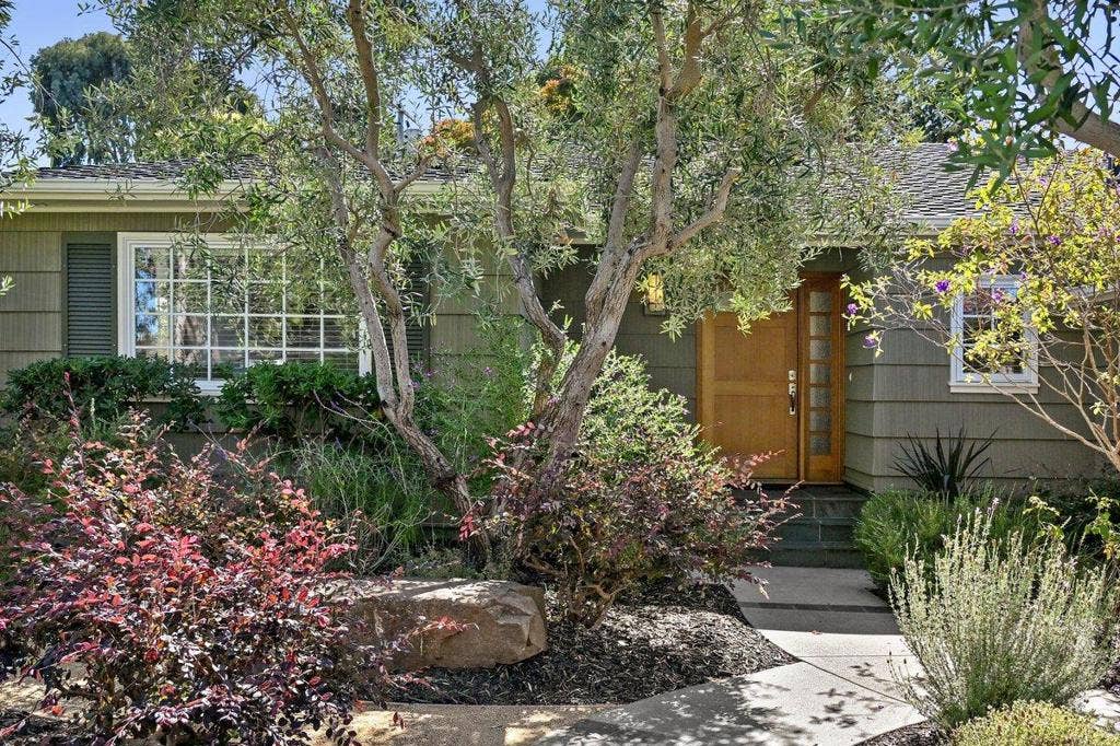 151 Louise Lane, San Mateo, CA 94403 151 Louise Lane, San Mateo, CA 94403