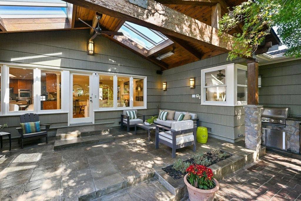 151 Louise Lane, San Mateo, CA 94403 151 Louise Lane, San Mateo, CA 94403