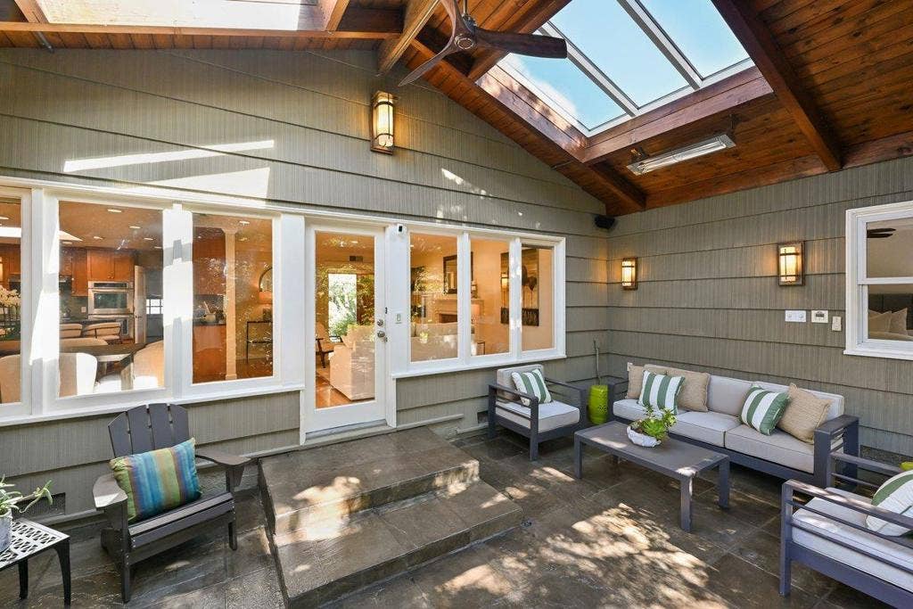 151 Louise Lane, San Mateo, CA 94403 151 Louise Lane, San Mateo, CA 94403