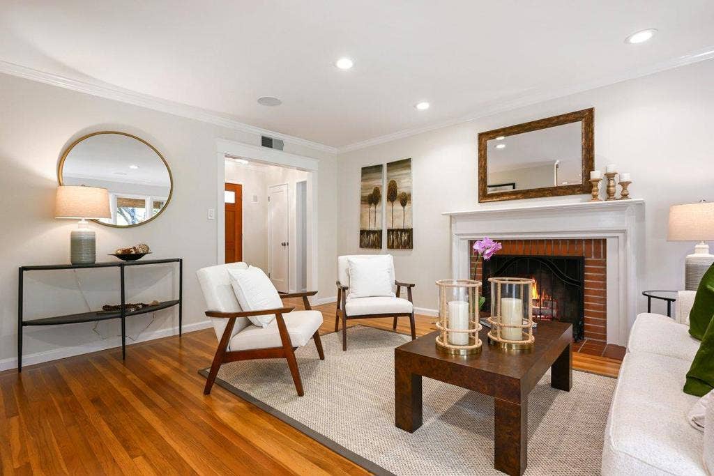151 Louise Lane, San Mateo, CA 94403 151 Louise Lane, San Mateo, CA 94403