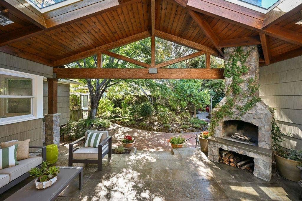 151 Louise Lane, San Mateo, CA 94403 151 Louise Lane, San Mateo, CA 94403