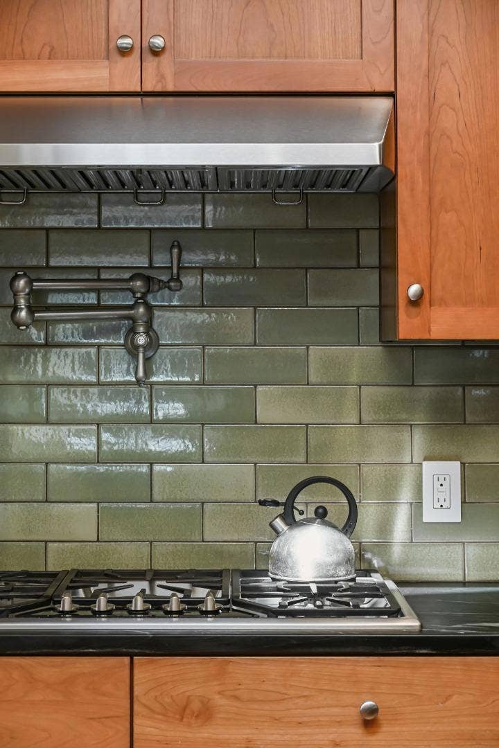 151 Louise Lane, San Mateo, CA 94403 151 Louise Lane, San Mateo, CA 94403