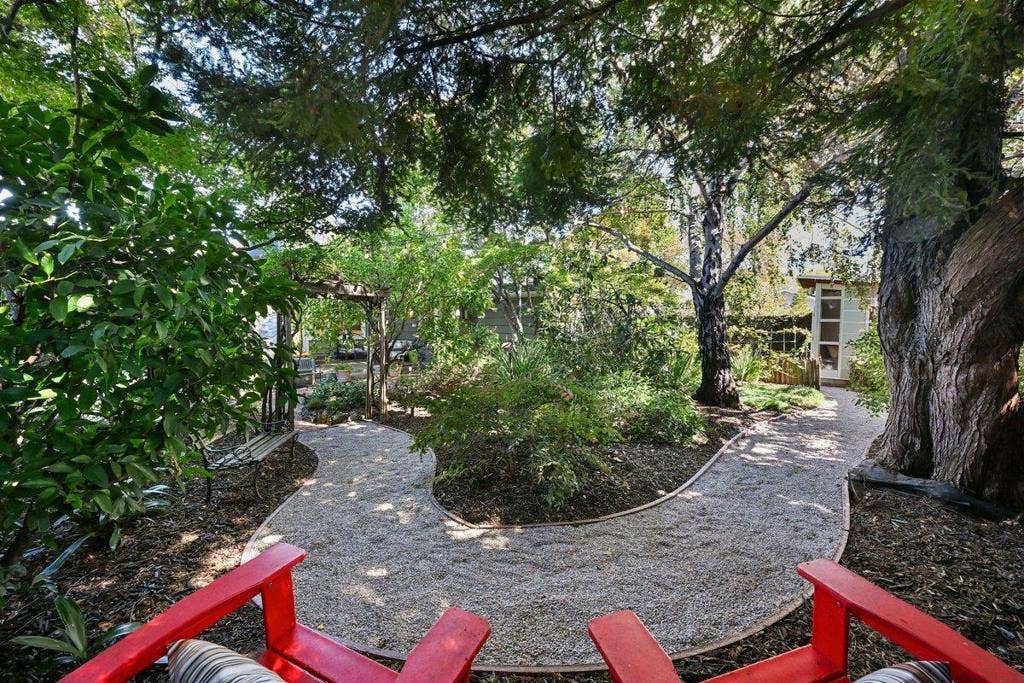 151 Louise Lane, San Mateo, CA 94403 151 Louise Lane, San Mateo, CA 94403
