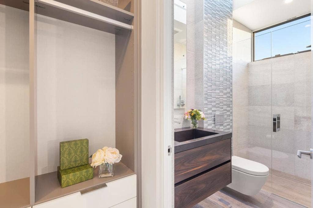 276 Atherton Avenue, Atherton, CA 94027 276 Atherton Avenue, Atherton, CA 94027