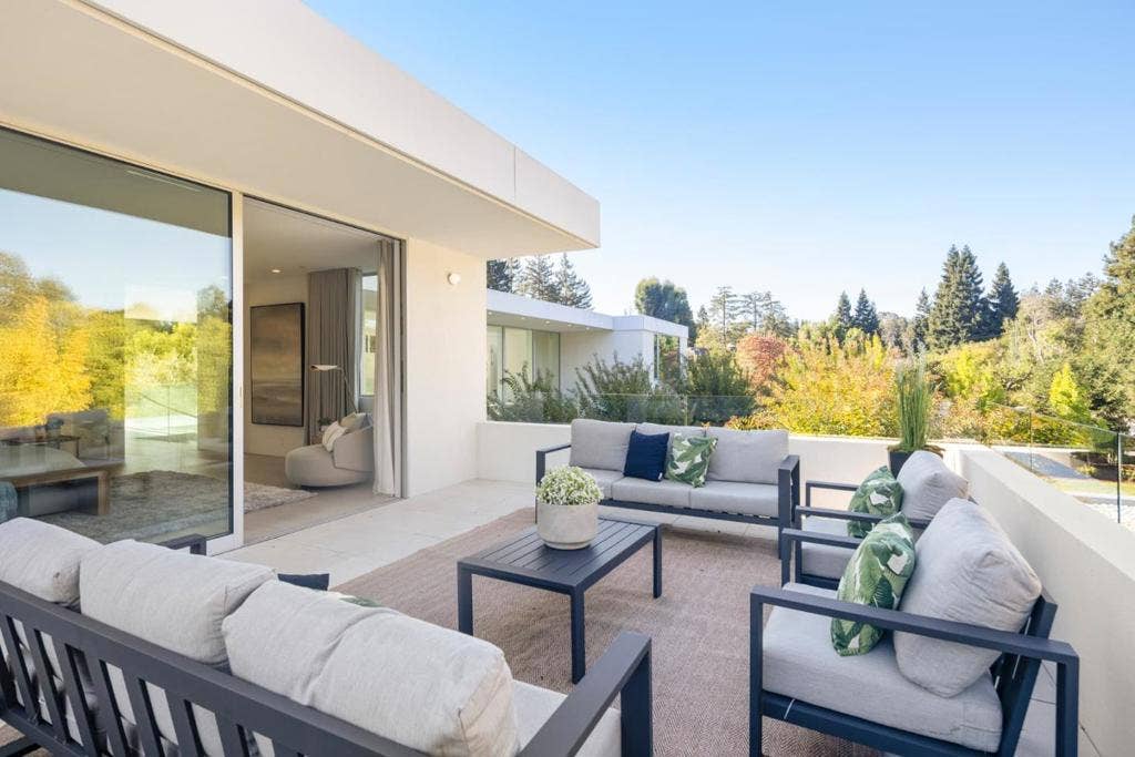 276 Atherton Avenue, Atherton, CA 94027 276 Atherton Avenue, Atherton, CA 94027