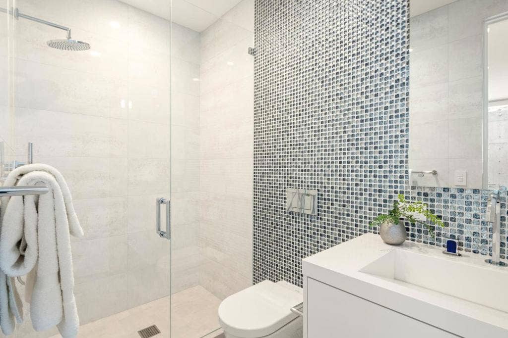 276 Atherton Avenue, Atherton, CA 94027 276 Atherton Avenue, Atherton, CA 94027
