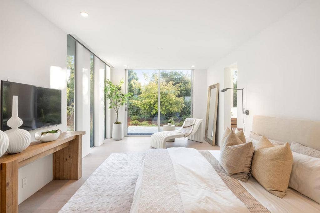 276 Atherton Avenue, Atherton, CA 94027 276 Atherton Avenue, Atherton, CA 94027