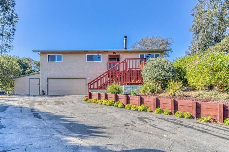 Property photo for 15815 Verde Drive, Salinas, CA