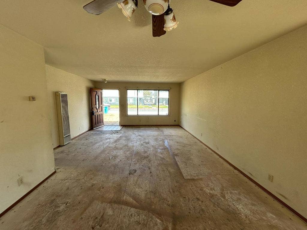 921 Nash Road, Hollister, CA 95023 921 Nash Road, Hollister, CA 95023