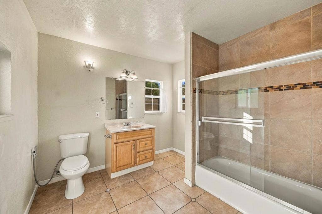 1080 S 8th Street, San Jose, CA 95112 1080 S 8th Street, San Jose, CA 95112