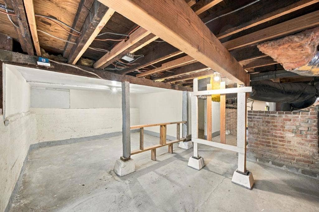 1080 S 8th Street, San Jose, CA 95112 1080 S 8th Street, San Jose, CA 95112