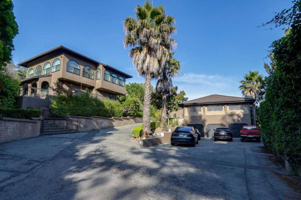 280 Round Hill Road, Tiburon, CA 94920 280 Round Hill Road, Tiburon, CA 94920