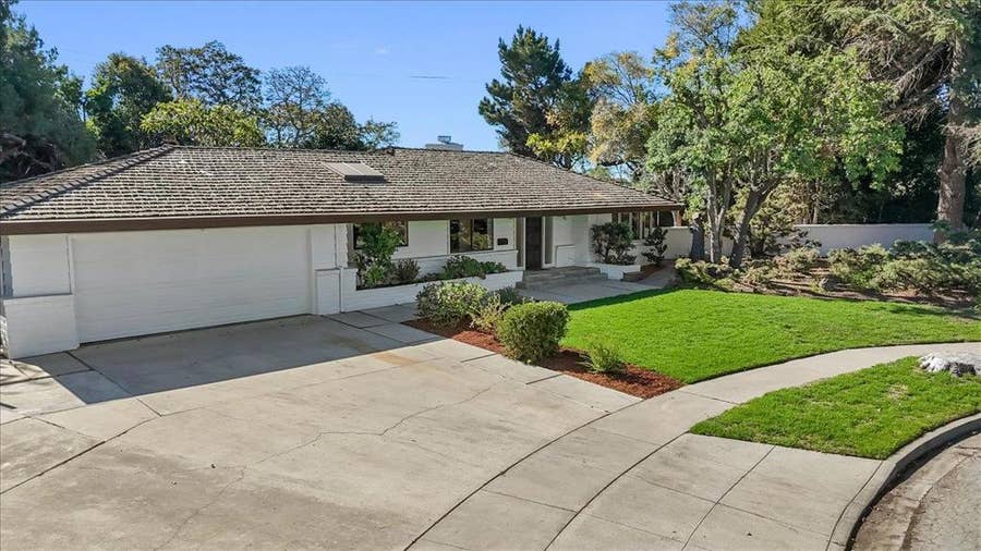 Property photo for 21 San Fernando Circle, Salinas, CA