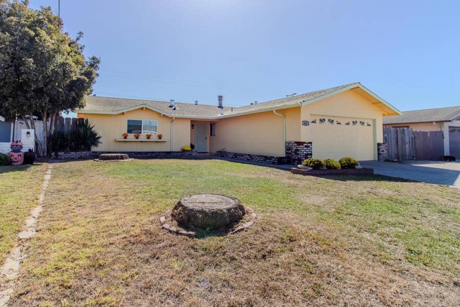 Property photo for 423 Pueblo Drive, Salinas, CA