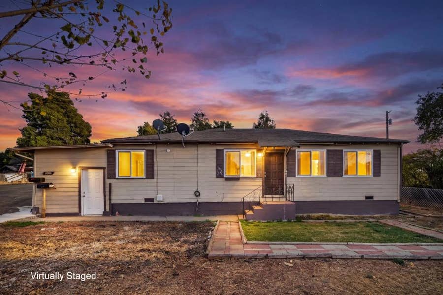 Property photo for 3005 Pickford Way, Hayward, CA