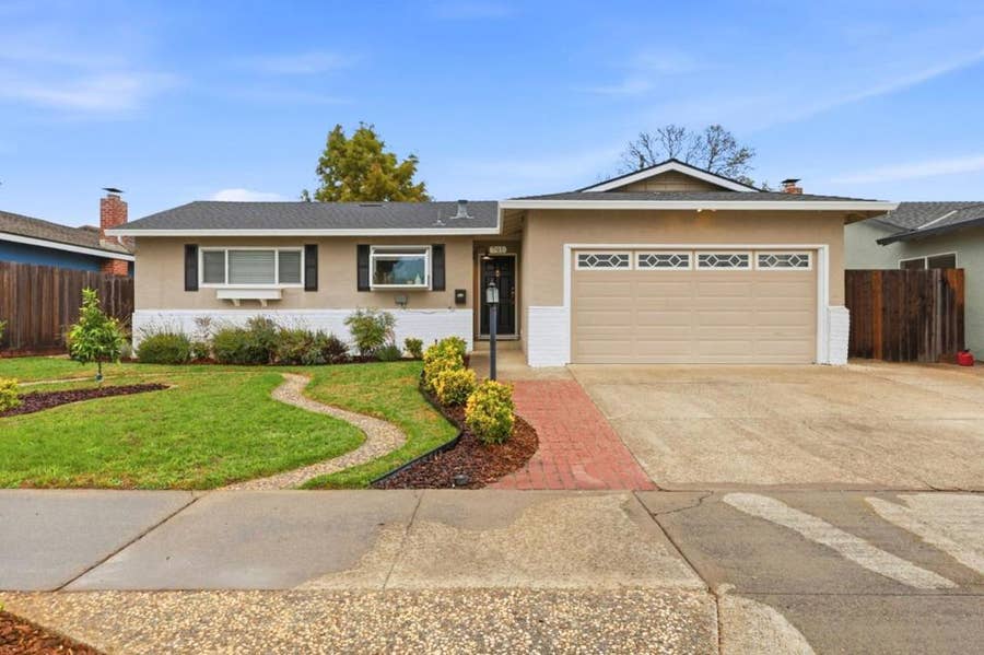 Property photo for 761 La Alondra Way, Gilroy, CA
