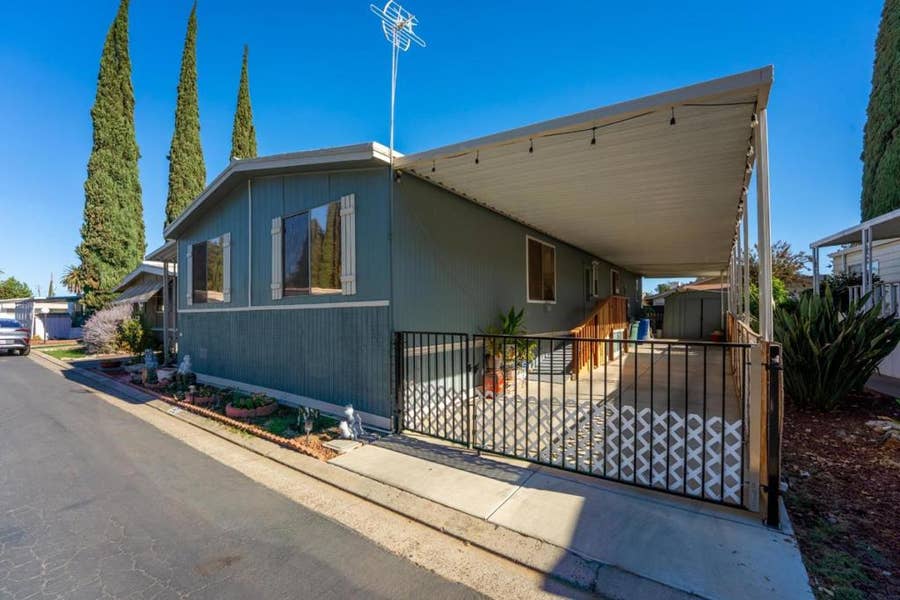 Property photo for 250 E Las Palmas Avenue, #80, Patterson, CA