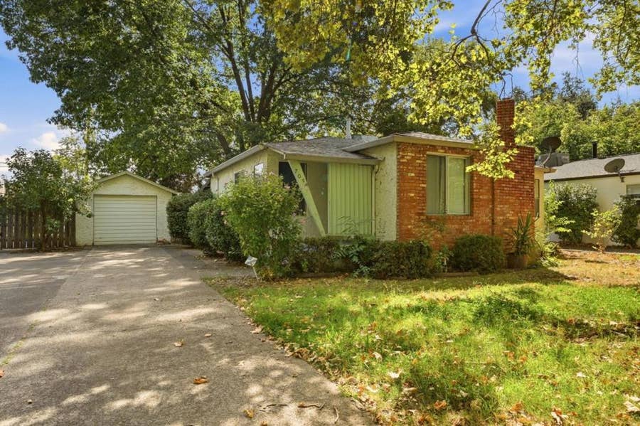 Property photo for 705 Loma Street, Redding, CA