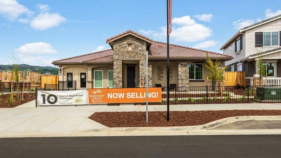 Property photo for 118 Golden Gate Lane, Vacaville, CA