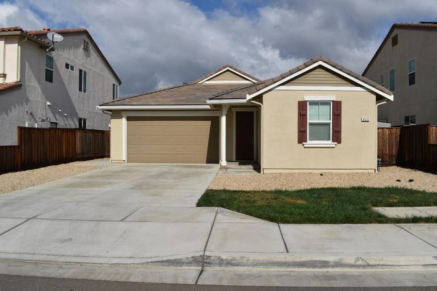 Property photo for 825 Fulton Way, Hollister, CA