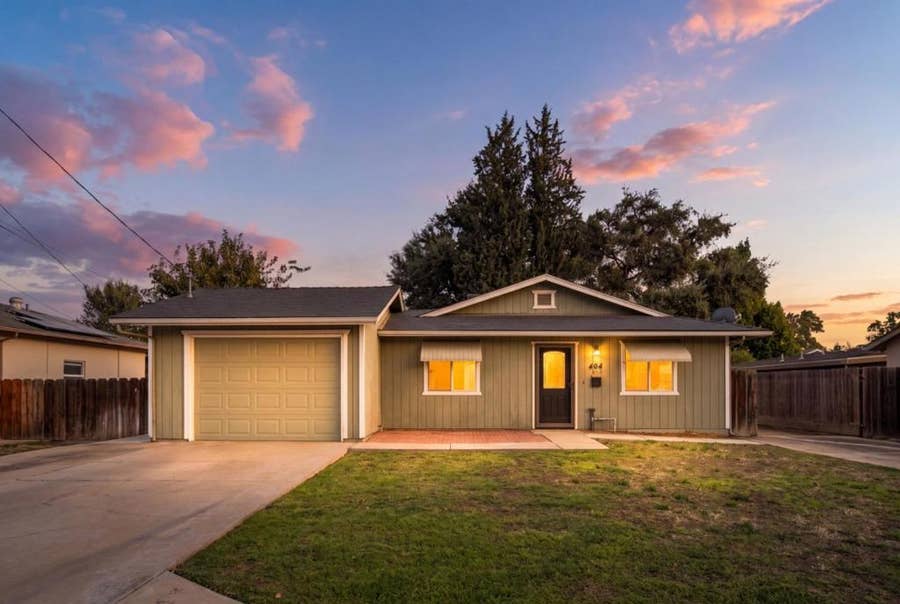 Property photo for 494 Sycamore Avenue, Gustine, CA