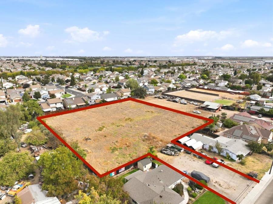Property photo for 231 Warren Avenue, Lathrop, CA