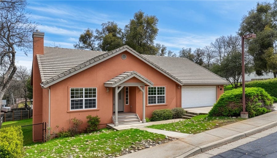 Property photo for 5301 Farfalla Circle, Mariposa, CA