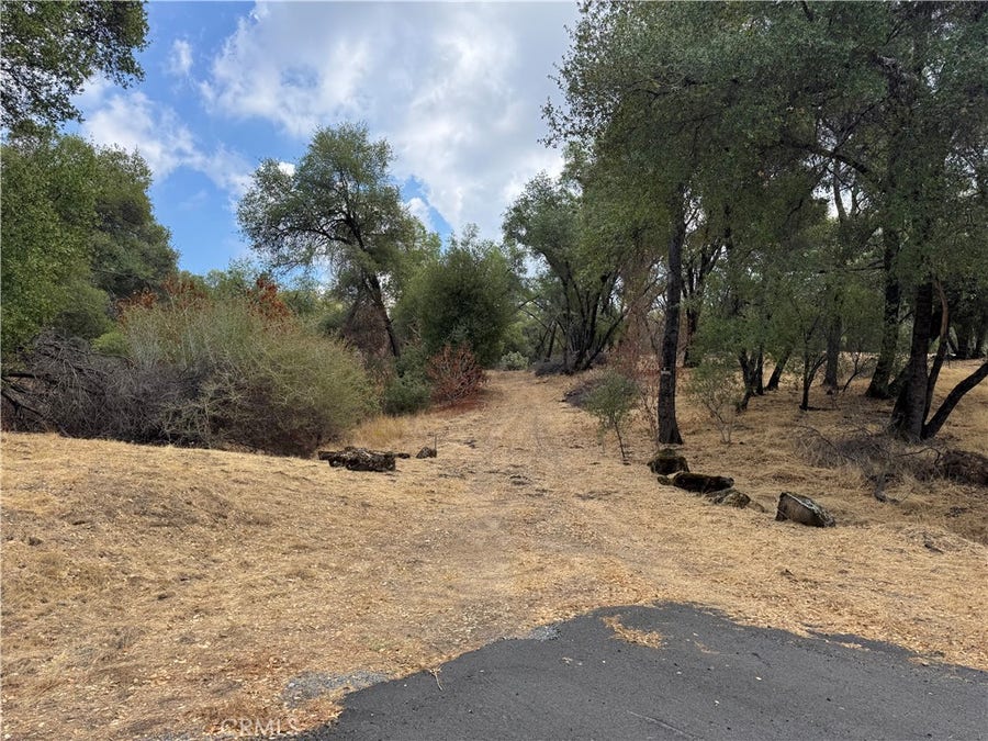 Property photo for 2 AC Summerhill LN, Coarsegold, CA