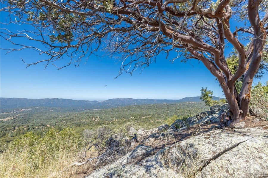 Property photo for 49 Old Yosemite Road, Oakhurst, CA