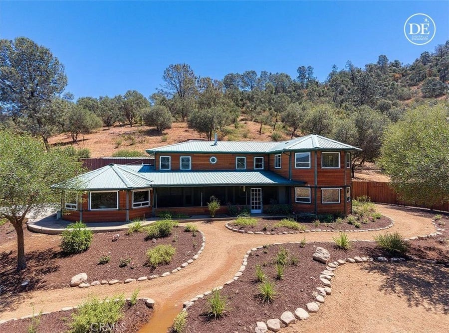Property photo for 4921 Lookout Mountain, Mariposa, CA
