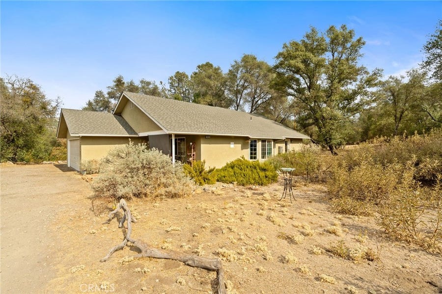 Property photo for 4853 Daffodil Drive, Mariposa, CA