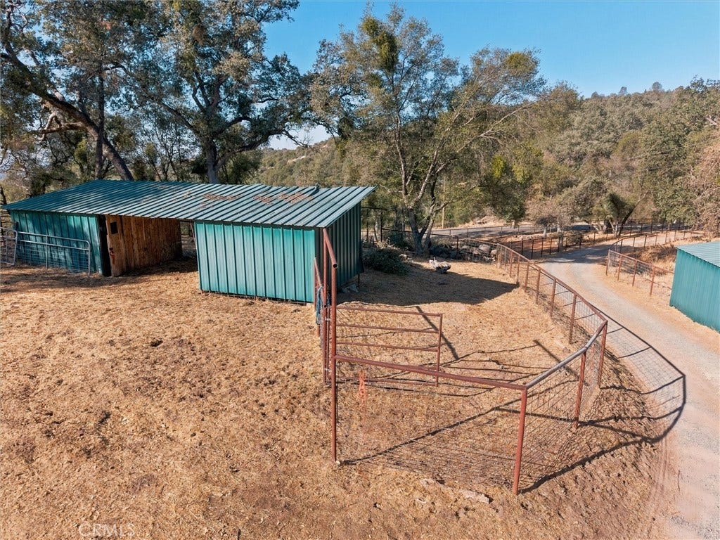 4460 Usona, Mariposa, CA 95338 4460 Usona, Mariposa, CA 95338