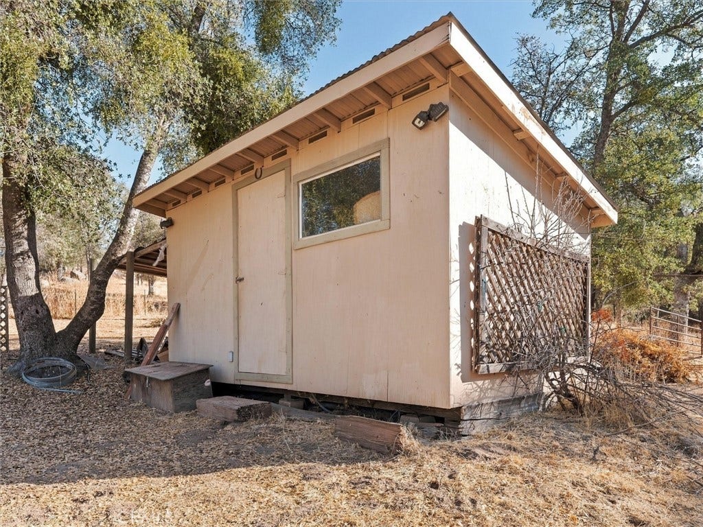 4460 Usona, Mariposa, CA 95338 4460 Usona, Mariposa, CA 95338