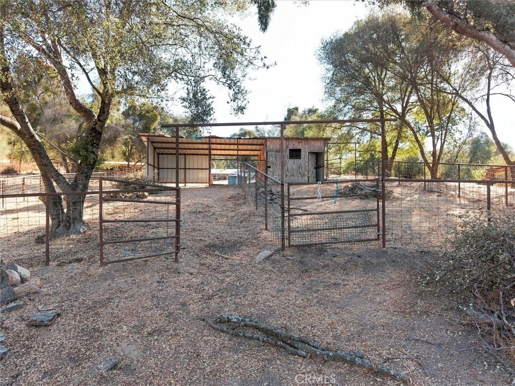 4460 Usona, Mariposa, CA 95338 4460 Usona, Mariposa, CA 95338