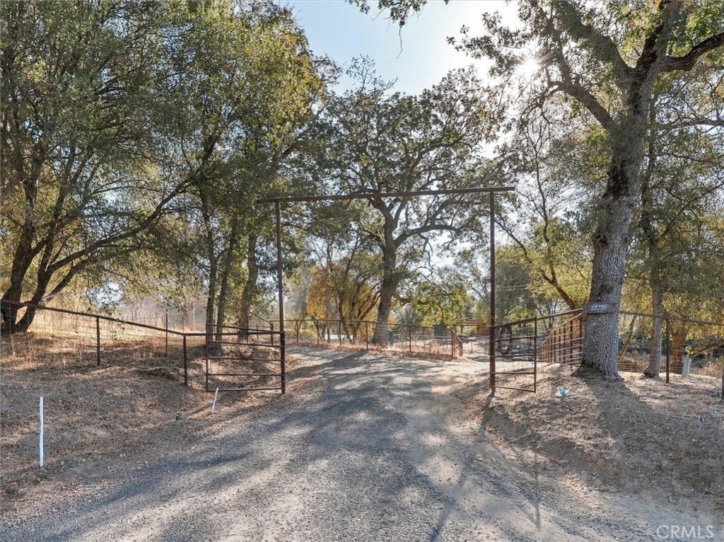 4460 Usona, Mariposa, CA 95338 4460 Usona, Mariposa, CA 95338