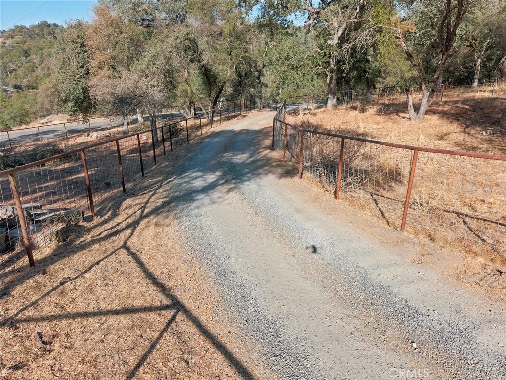 4460 Usona, Mariposa, CA 95338 4460 Usona, Mariposa, CA 95338
