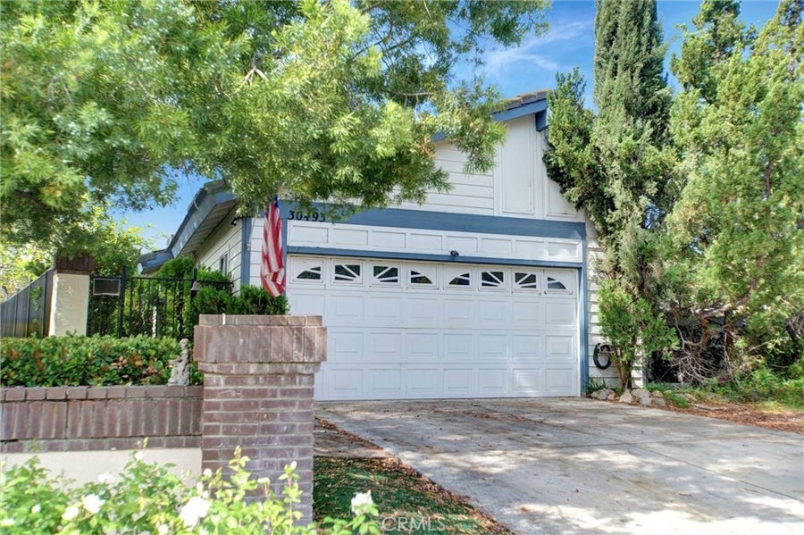 Property photo for 30493 Danube Court, Temecula, CA