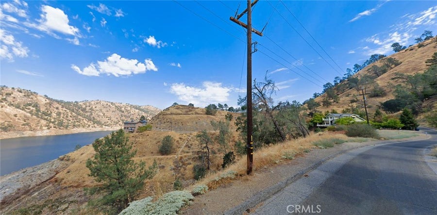 Property photo for 28075 Sky Harbour Road, Friant, CA