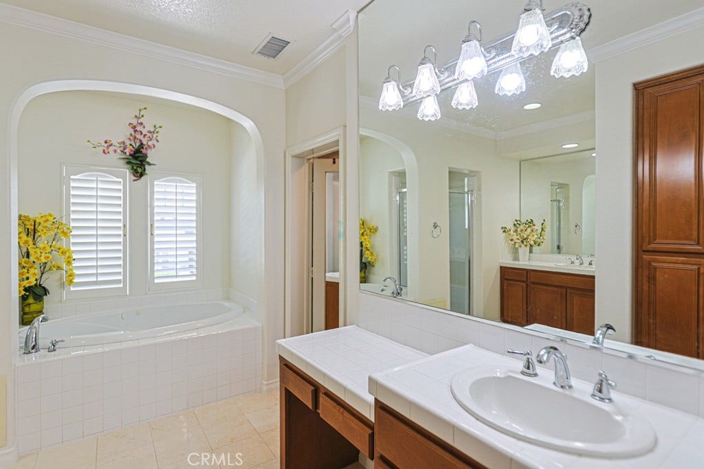 23005 Stoneridge, Mission Viejo, CA 92692 Master Bathroom