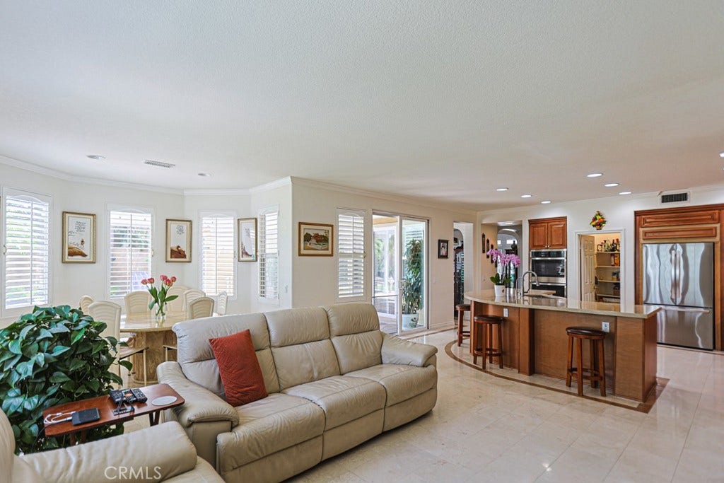 23005 Stoneridge, Mission Viejo, CA 92692 Family Room