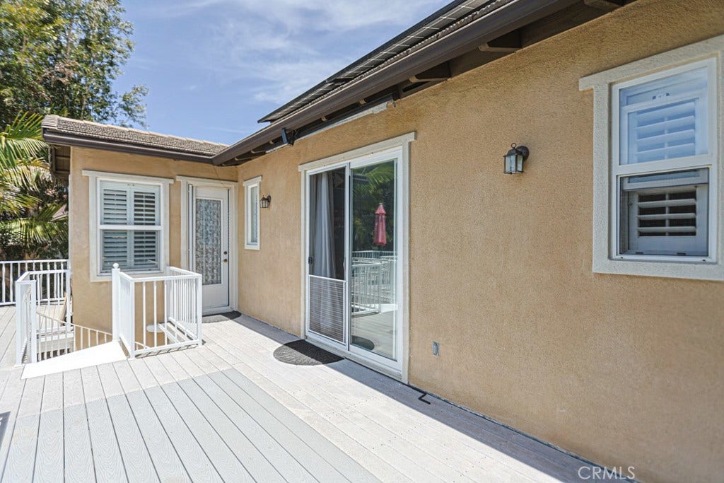 23005 Stoneridge, Mission Viejo, CA 92692 Deck