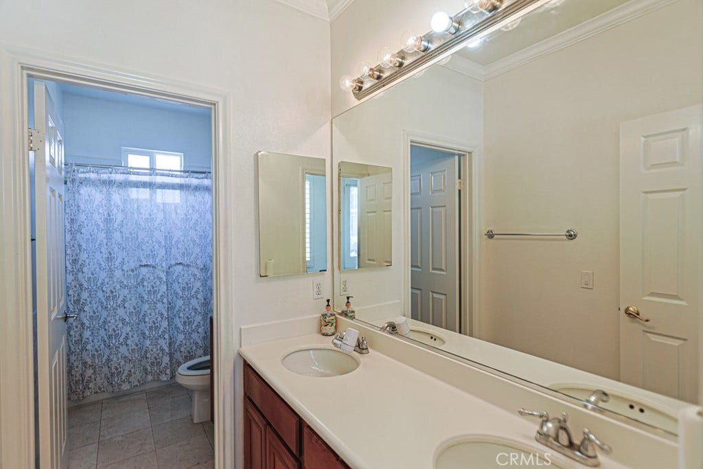 23005 Stoneridge, Mission Viejo, CA 92692 Bathroom 3 Upstairs