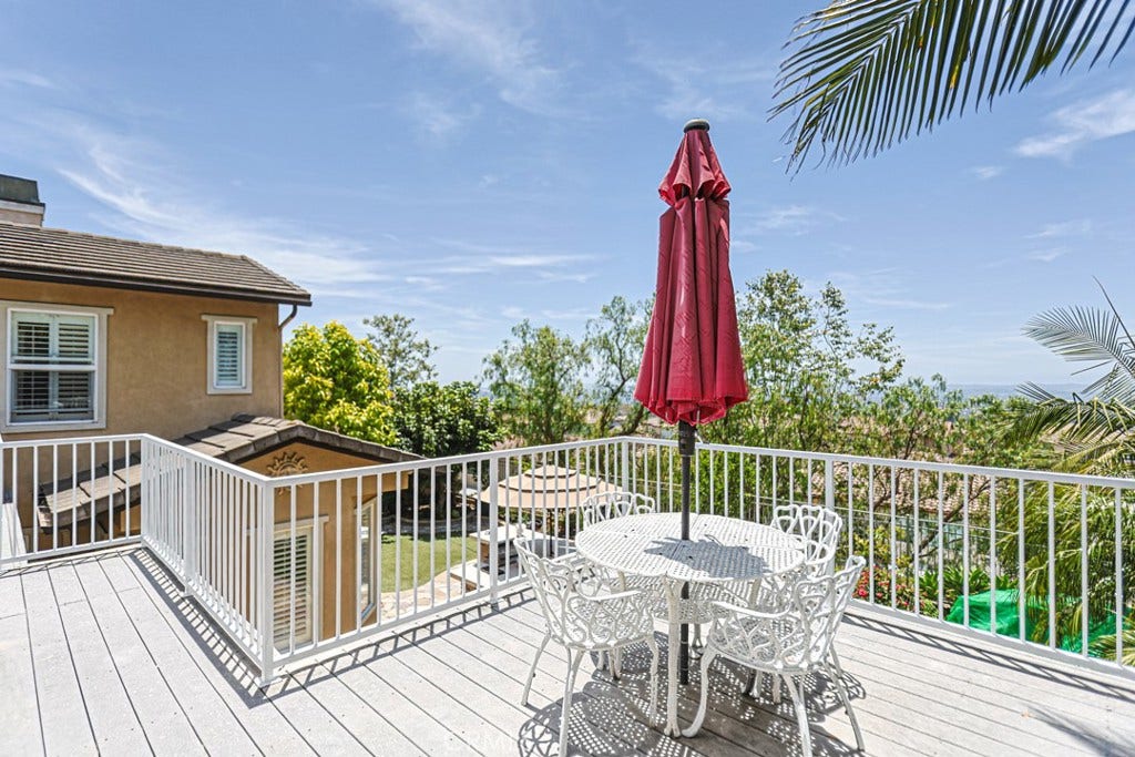 23005 Stoneridge, Mission Viejo, CA 92692 Deck 4