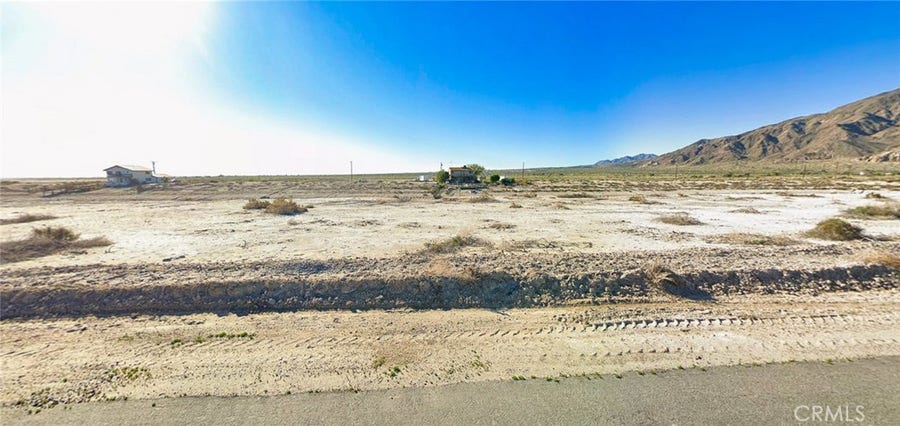 Property photo for 123 Honolulu Lane, Thermal, CA